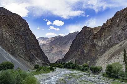 Kharmang Gb Mountains Valley Picture