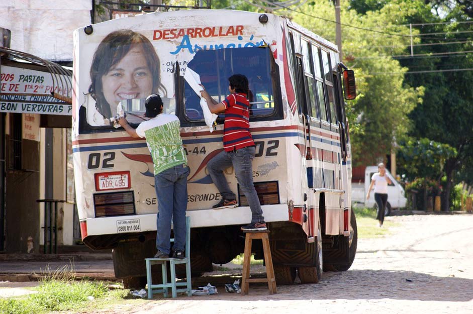Paraguay Road Human Bus