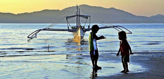 Beach Fun Fishing Children Picture