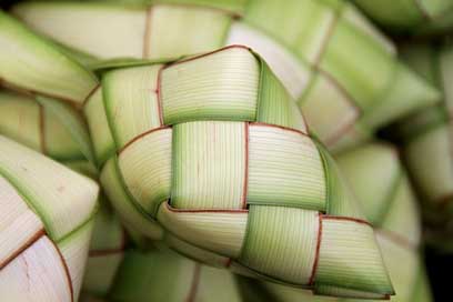 Holder Traditional Natural Rice Picture