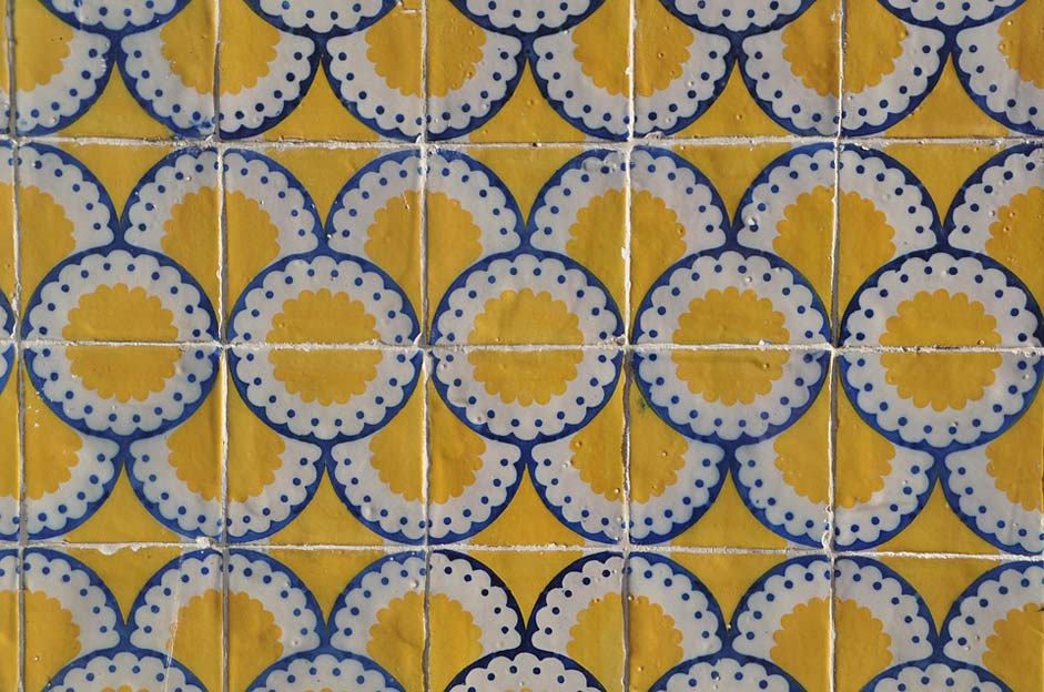 House-Facade Portugal Hauswand Tile