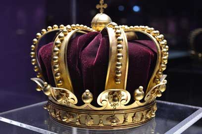 King Romania History Crown Picture