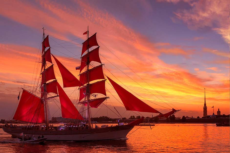 Salute Evening Neva Scarlet-Sails