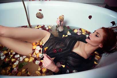 Girl Flowers Roses Bath Picture
