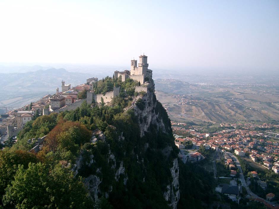 Mountain City Italy San-Marino