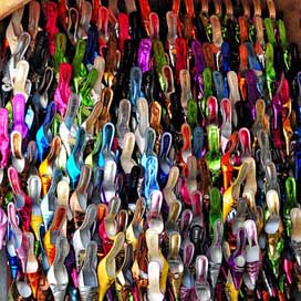 Shoe Colors Senegal Market Picture