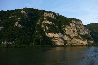 Iron-Gate South-East-Europe Landscape Danube Picture