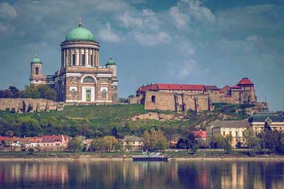 Esztergom  Danube Esztergom-Basilica Picture