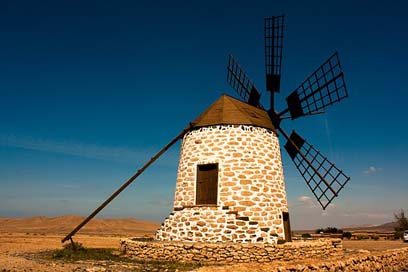Windmill Tourist-Attraction Tefia Fuerteventura Picture