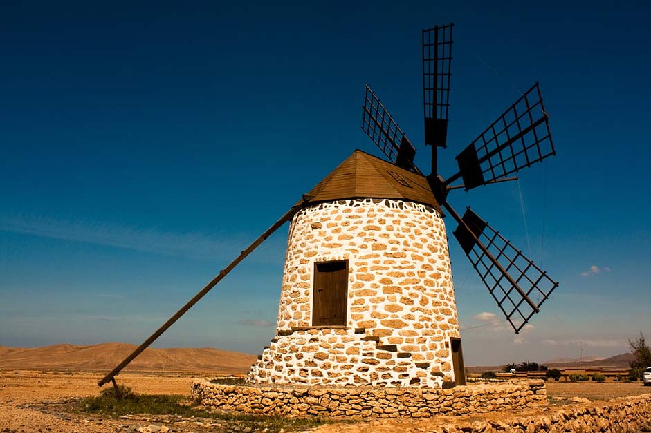 Tourist-Attraction Tefia Fuerteventura Windmill