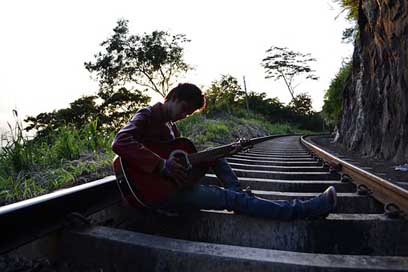 Guitarist Scene Pose Boy Picture