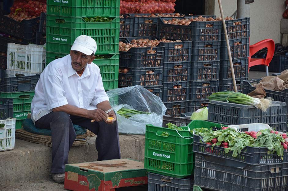 Asylum-Seekers Dealer Market Vegetables