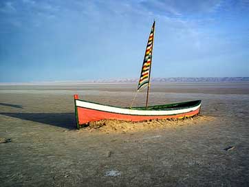 Boat Tunisia Dry Salt-Lake Picture
