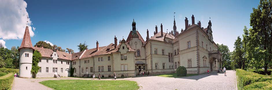 Historically Ukraine Castle Chynadiyovo