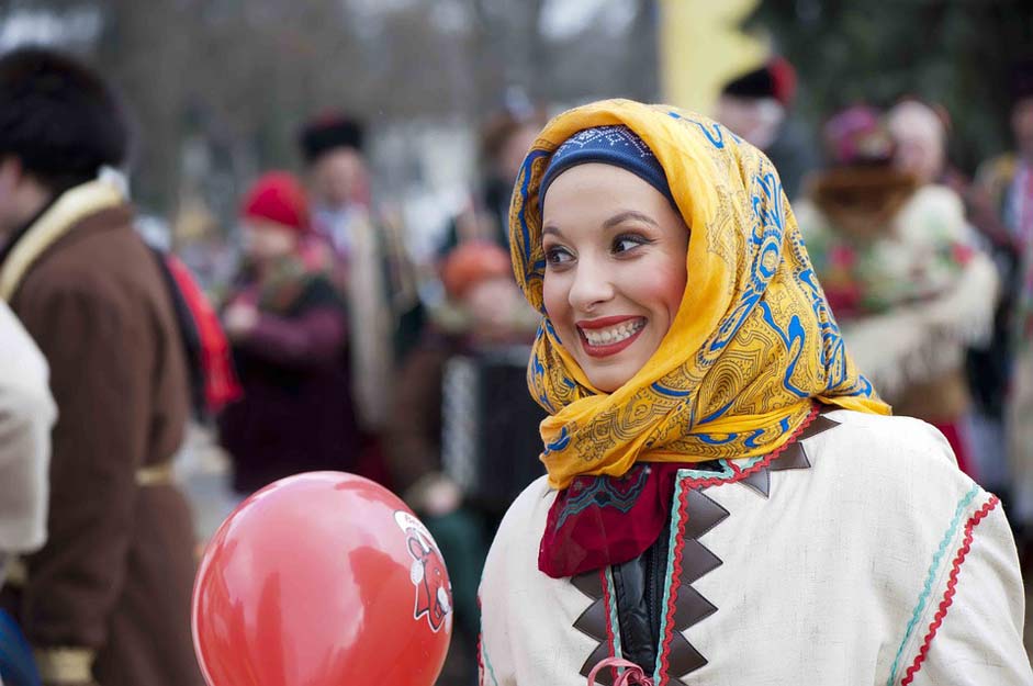 Holiday Artist Carnival Girl