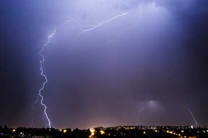 Lightning Night Discharge Thunderstorm Picture