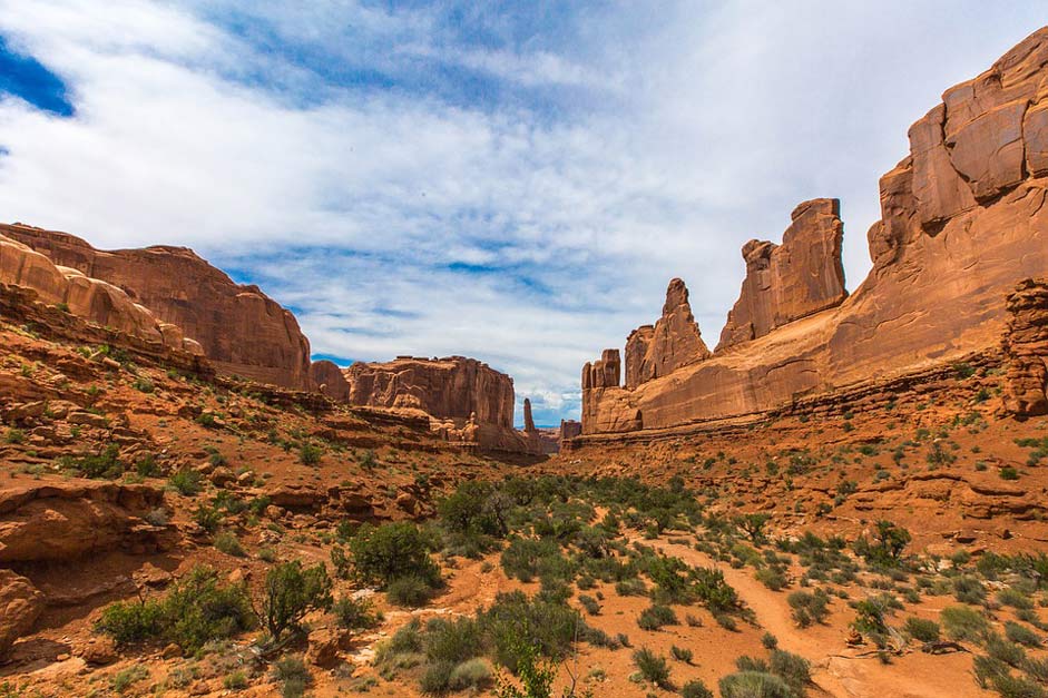 Stone Park-Avenue Arches Utah