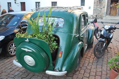 Colonia-Del-Sacramento  Uruguay Old-Car Picture