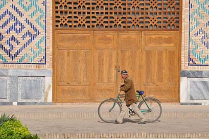 Uzbekistan  Shakrisabz Bike Picture