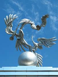 Tashkent Storks Monument Independence-Square Picture