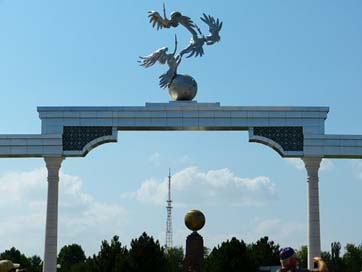 Tashkent Uzbekistan Monument Independence-Square Picture
