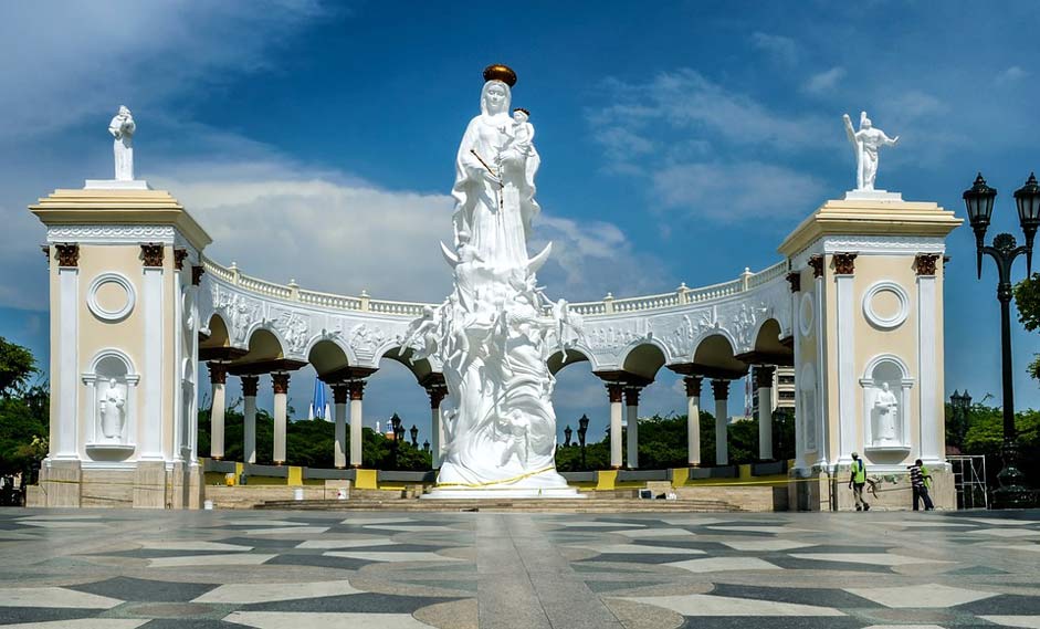 Religion Venezuela Maracaibo Monument-To-The-Virgin