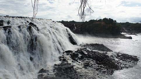 Venezuela Waterfall The-Drizzle Port-Ordaz Picture